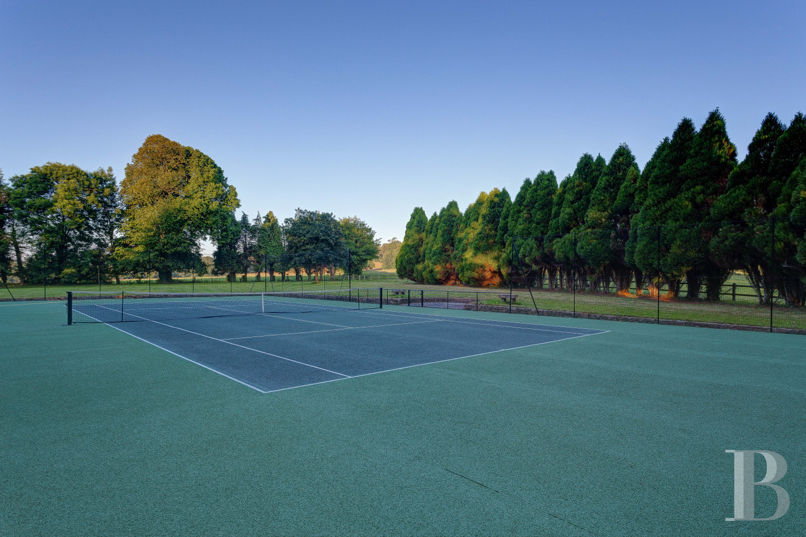 Dans le Cotentin, entre Saint-Pierre-Église et Barfleur, le château du célèbre penseur Alexis de Tocqueville - photo  n°22